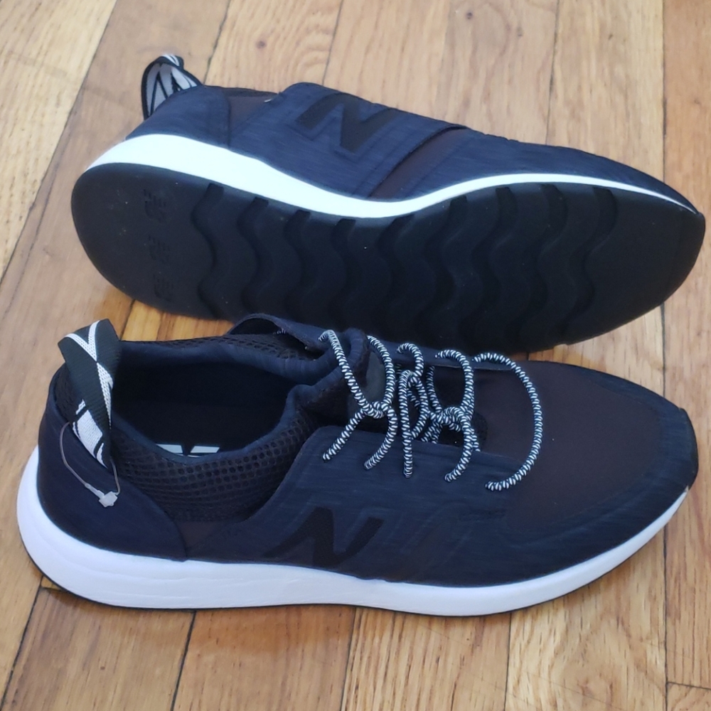 New Balance Balck/Blue womens size 6.5 sneakers